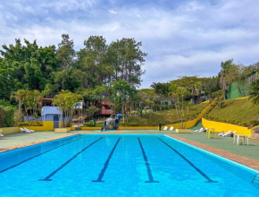 Chalé em frente ao lago com lazer completo Itu SP